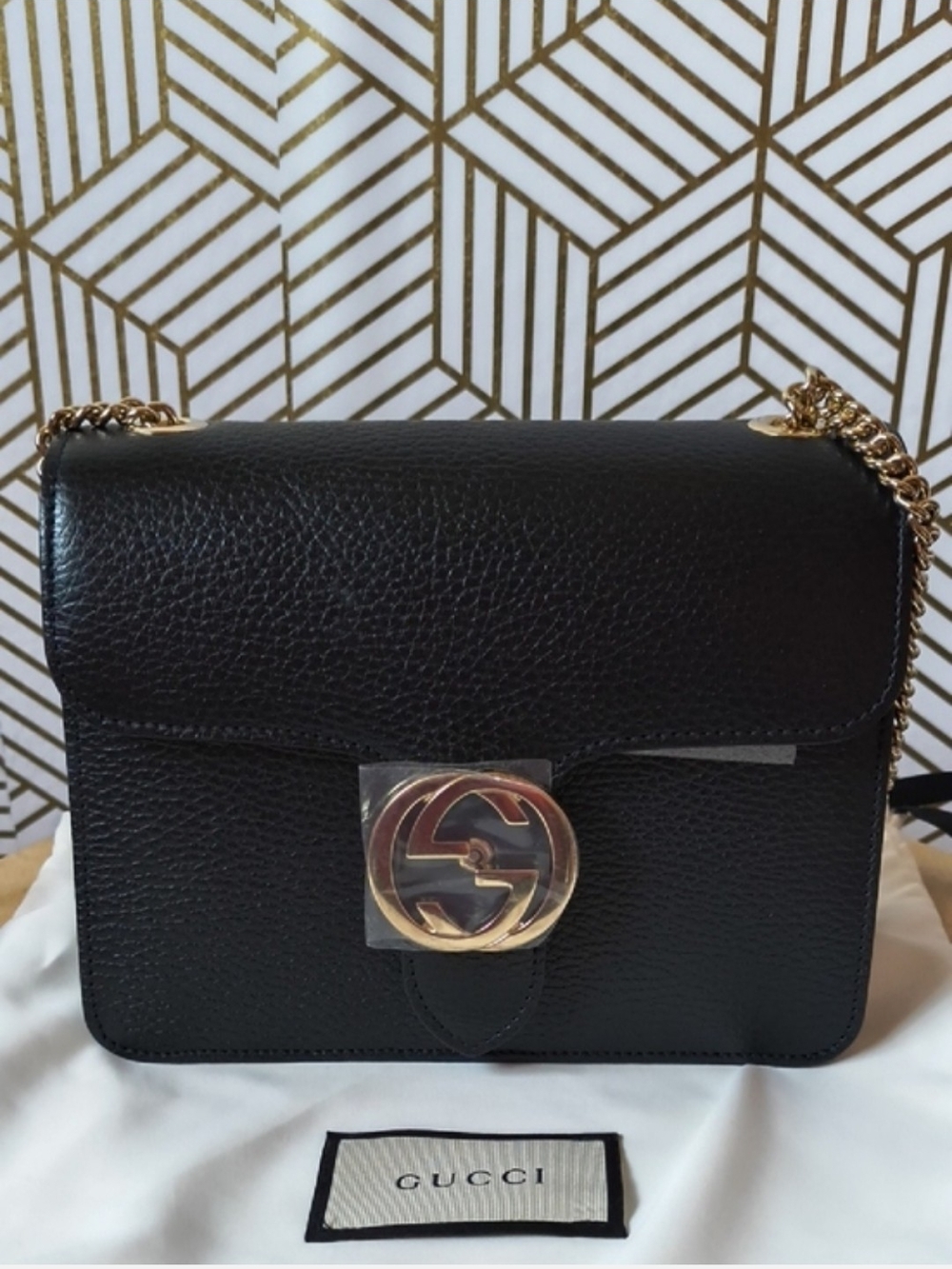 Gucci Black Pebbled Leather Shoulder Bag with Gold Chain